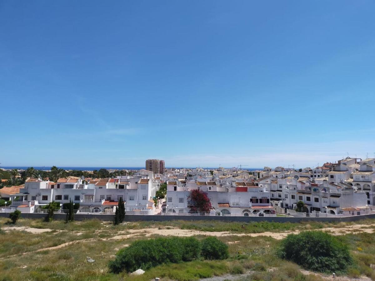 Estudio Comodo En Torrevieja Kültér fotó